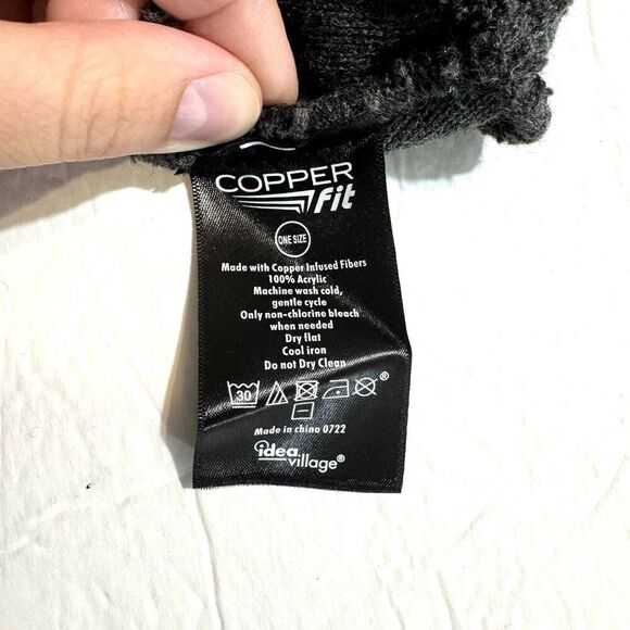 Copper Fit Knit Beanie Hat Men Women's Gray Thick Chunky Knit Winter Warm - Picture 4 of 6